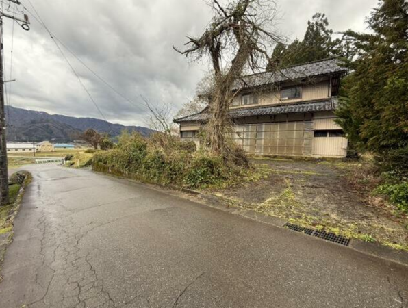 勝山市、中古一戸建ての画像です