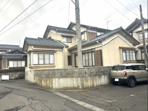鯖江市杉本町、中古一戸建ての画像です