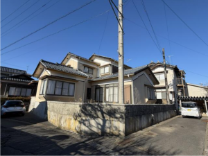 鯖江市杉本町、中古一戸建ての画像です