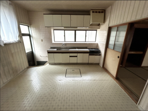 鯖江市杉本町、中古一戸建ての画像です