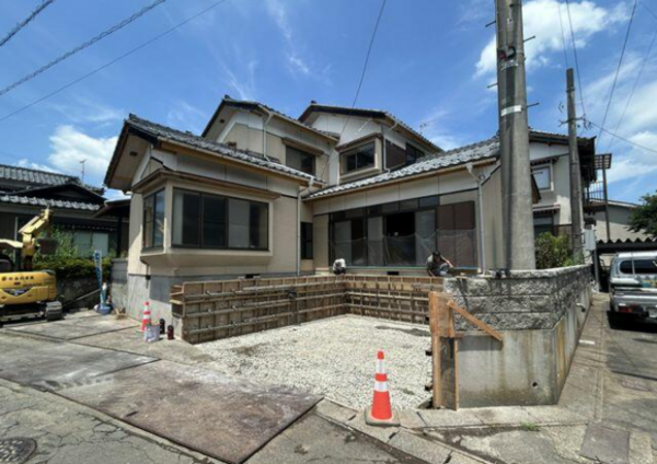鯖江市杉本町、中古一戸建ての画像です