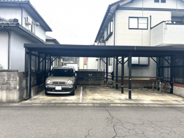 鯖江市上河端町、中古一戸建ての画像です