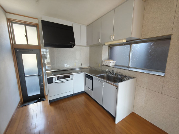 福井市新田塚、中古一戸建ての画像です