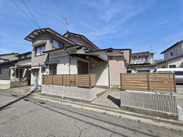 福井市新田塚、中古一戸建ての画像です