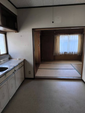 鯖江市西山町、中古一戸建ての画像です
