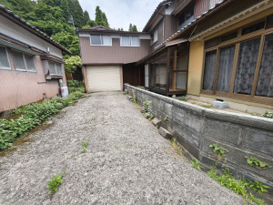 鯖江市西山町、中古一戸建ての画像です