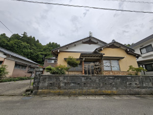 鯖江市西山町、中古一戸建ての画像です