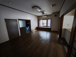鯖江市西山町、中古一戸建ての画像です