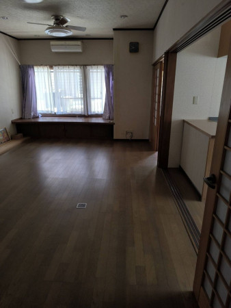 鯖江市西山町、中古一戸建ての画像です
