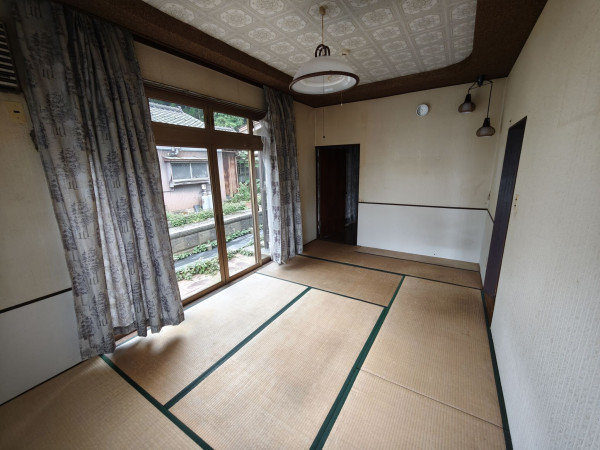 鯖江市西山町、中古一戸建ての画像です