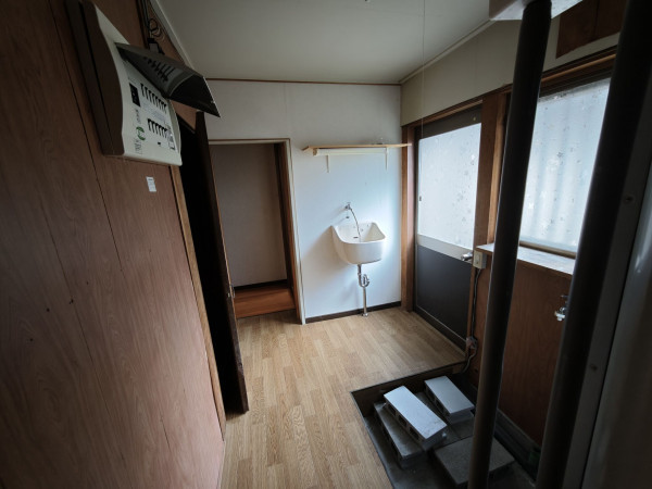 鯖江市西山町、中古一戸建ての画像です