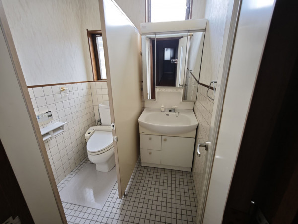 鯖江市西山町、中古一戸建ての画像です