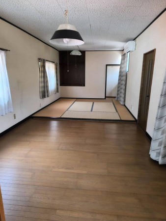 鯖江市西山町、中古一戸建ての画像です