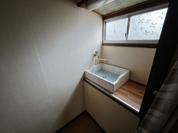 鯖江市西山町、中古一戸建ての画像です