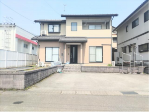 越前市粟田部町、中古一戸建ての画像です