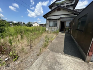 鯖江市平井町、中古一戸建ての画像です