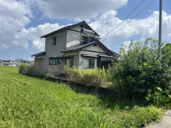 鯖江市平井町、中古一戸建ての画像です