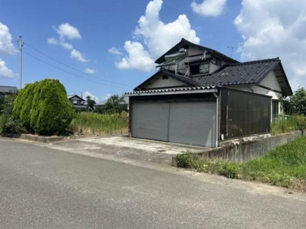 鯖江市平井町、中古一戸建ての画像です