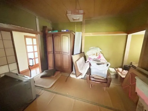 鯖江市平井町、中古一戸建ての画像です