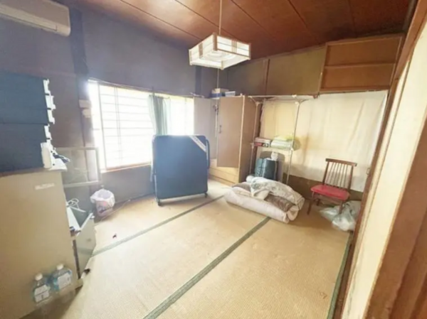 鯖江市平井町、中古一戸建ての画像です