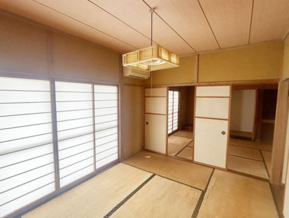鯖江市下野田町、中古一戸建ての画像です