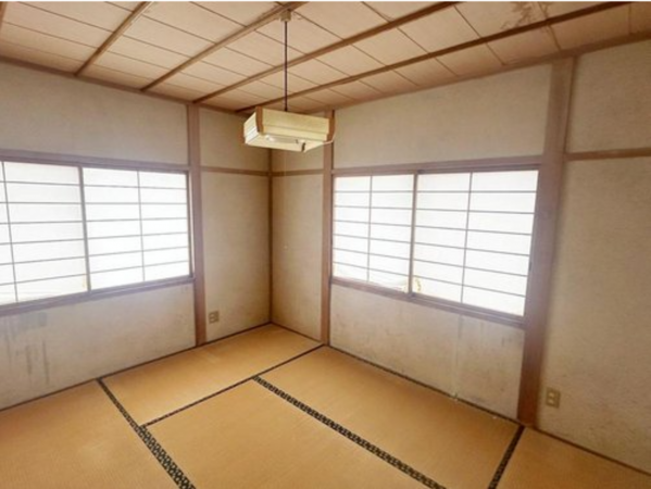 鯖江市下野田町、中古一戸建ての画像です