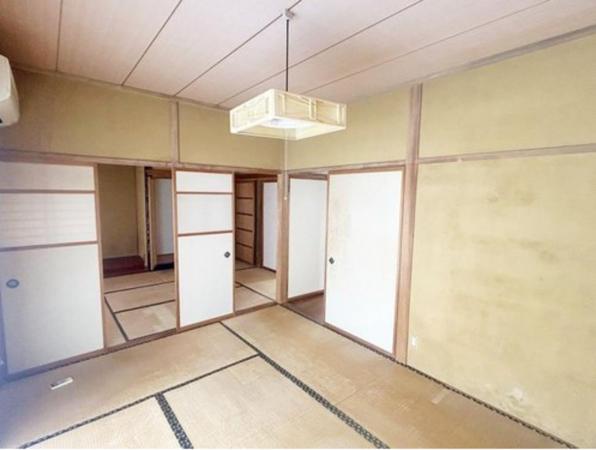 鯖江市下野田町、中古一戸建ての画像です
