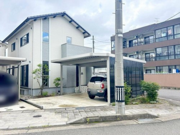 鯖江市舟津町、中古一戸建ての画像です