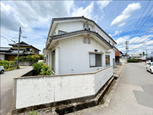 越前市四郎丸町、中古一戸建ての画像です