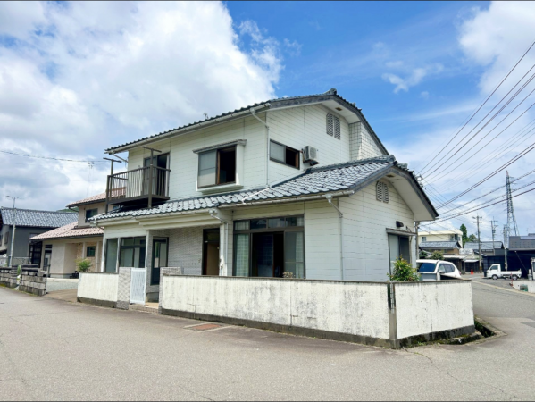 越前市四郎丸町、中古一戸建ての画像です
