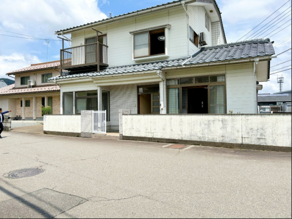 越前市四郎丸町、中古一戸建ての画像です