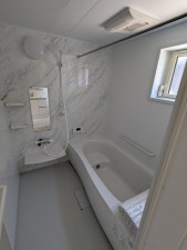 呉市焼山中央、中古一戸建ての画像です