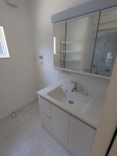 呉市焼山中央、中古一戸建ての画像です