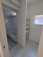 呉市焼山中央、中古一戸建ての画像です