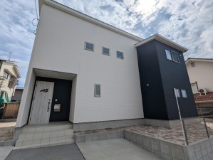 呉市焼山東、中古一戸建ての画像です