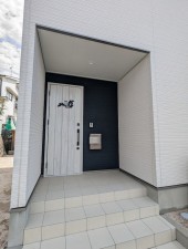 呉市焼山東、中古一戸建ての画像です