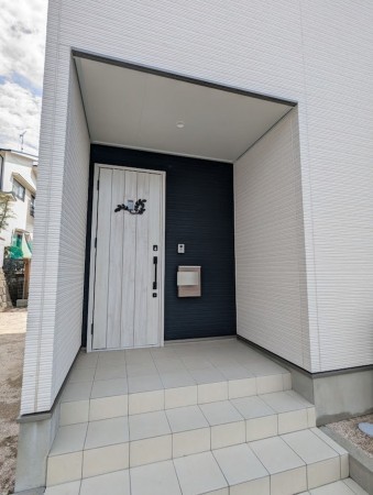 呉市焼山東、中古一戸建ての画像です