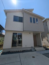 呉市焼山中央、中古一戸建ての画像です