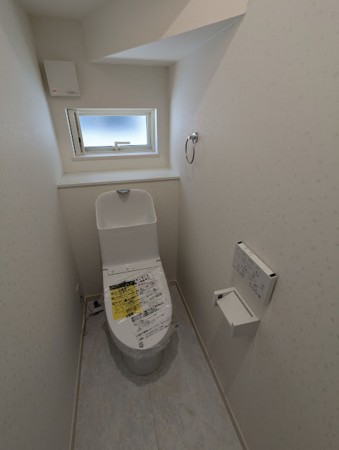 呉市焼山中央、中古一戸建ての画像です