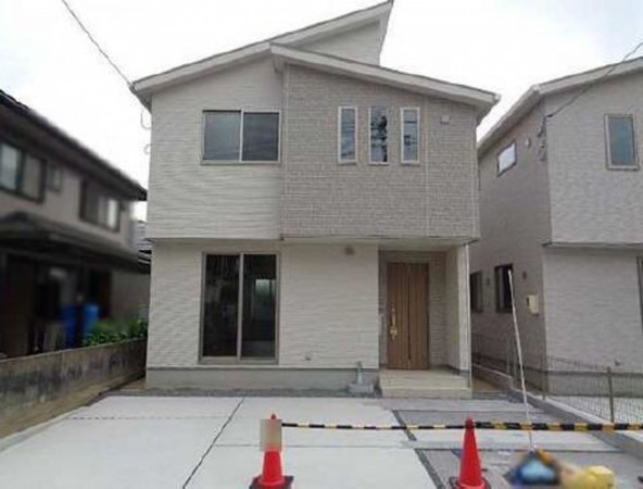 呉市焼山中央、中古一戸建ての画像です