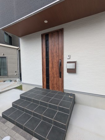呉市焼山中央、中古一戸建ての画像です