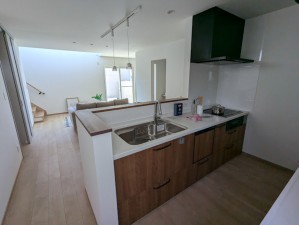 呉市焼山政畝、中古一戸建ての画像です