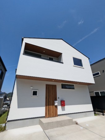 呉市焼山政畝、中古一戸建ての画像です