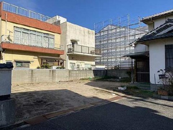 呉市仁方桟橋通、土地の画像です