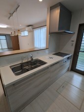 呉市焼山桜ケ丘、中古一戸建ての画像です