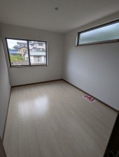 呉市焼山桜ケ丘、中古一戸建ての画像です