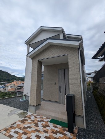 呉市焼山桜ケ丘、中古一戸建ての画像です