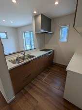 呉市焼山中央、中古一戸建ての画像です