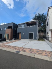 呉市焼山中央、中古一戸建ての画像です