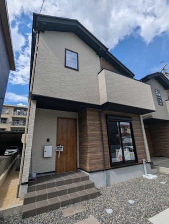 呉市焼山東、中古一戸建ての画像です